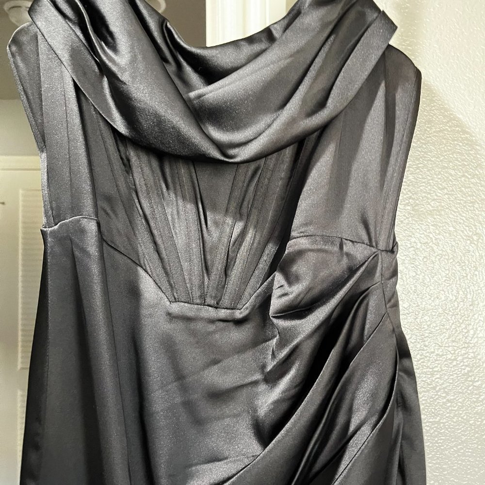 BLACK DRESS - Picture 3 of 3